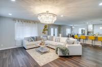 Silver Springs Home Walk to Downtown! - B&B