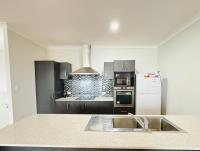Cozy Share Suite in Coopers Plains - Double Room with Private Bathroom - Ferienwohnung