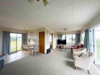 One step to the Beach 4 Bedrooms - B&B