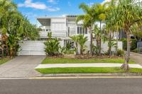 Stunning Alex Heads Beach House - Pet friendly - B&B