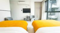 Twin Room with Private Bathroom