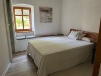 Kirchhof - Ferienwohnung Dobis