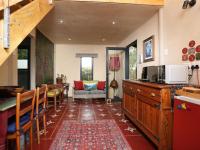 Studio Lit Queen-Size 