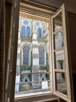 Studio parvis Cloitre Notre Dame - B&B
