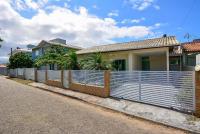 Casa c/ Piscina a 250m da Praia da Pinheira PLH006 - B&B Palhoça