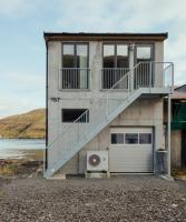 Charming Boathouse with Panoramic Fjord Views - Ferienwohnung