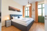 One-Bedroom Apartment with Balcony