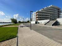 Penthouse Lebada Lake View - B&B Pantelimon