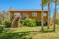 Cozy 4-season Cottage W Hot Tub - Bed and Breakfast