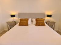 Step To The Sea 4, by Pausa Holiday Rentals - B&B Funchal