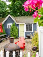 Cottage 5-6 - 2 Bedroom / 1 Bath End Unit - Bed and Breakfast