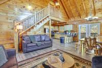 5 Mi to Dtwn: Cabin w/ Hot Tub in Pigeon Forge! - Chambres d'hôtes Pigeon Forge