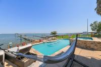 Bayfront Luxury House with Pool - B&B