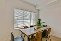 Spacious townhouse - Mins to Downtown SLC - Garage - B&B Salt Lake City