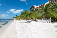 Artila Beach Condos, Isla Mujeres - B&B Isla Mujeres