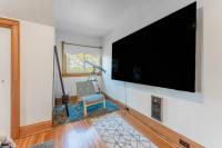 Luxury Hillside Farmhouse on The Bay of Quinte - B&B Belleville