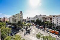Atico-dúplex con dormitorio y terraza, Goya - B&B Madrid