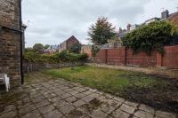 Cosy, Stylish, Leafy And Homely - B&B