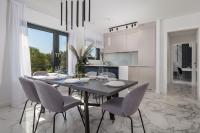 Apartment mit 3 Schlafzimmern und Meerblick