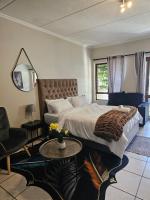 Stunning Apartment In Fourways - B&B