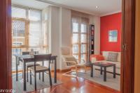 AV Ave María 9 - B&B