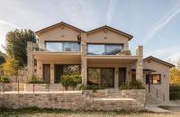 Evora Luxury Suites - B&B Megalo Chorio