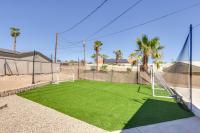 2 Mi to Lake Havasu & Dtwn: Home w/ Game Room! - Chambres d'hôtes Lake Havasu City