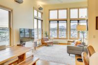 Custom Harborside Loft In the Heart of Ketchikan - Ferienwohnung