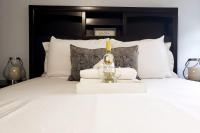 The Suite at Eden Park Inn 2 Bed APT - B&B