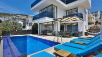 3 Bedroom Luxury Villa just Above Kalamar Beach Club - Chambres d’hôtes Kalkan