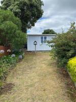 Waikanae Beach Escape - with outdoor bath! - B&B