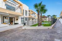 Bouda Residence Luxury stay with Private Jacuzzi - B&B Orihuela