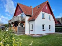 HAUSTIERFREI - Ferienwohnungen Meerfarbig Zingst -Glasfaser - Terrasse mit Strandkorb oder Balkon - Parkplatz - Fahrradschuppen - Waschtrockner - E-Ladesäule- ruhig und zentral - Nichtraucher - Chambres d'hôtes Zingst