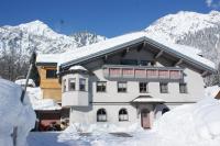 Landhaus Luzia - B&B Wald am Arlberg