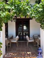 Luxury Wellness Villa with Pool Yoga Studio & Hammam for 14p & 40 min to Malaga city - Chambres d'hôtes Málaga