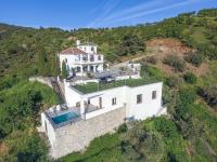 Villa Trompetilla Montes de malaga with Yoga studio and Spa - B&B