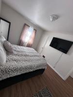 Cozy oasis 6 miles from Downtown, Cincy! - B&B