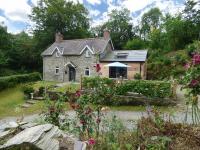 Ty Cam Abercych - Bed and Breakfast