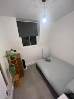 2 Bed Apartment in Central London on 3rd floor - Newly refurbished - No lift - Ferienwohnung London