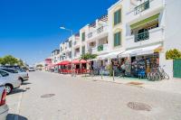 Traditional Seaside Tavira Apartment - B&B Cabanas de Tavira