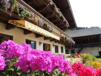Appartamento B con 2 Camere da Letto e Balcone