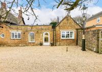 Woodcutter's Cottage - Peaceful Country Retreat! - B&B