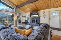 Timber Peak Cabin - Hot Tub BBQ Scenic Views - B&B Divide
