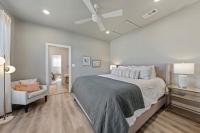 Gloria Cottage - 2 blocks to Magnolia and 3 mins to Baylor - B&B Waco