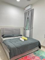 Three-Bedroom Apartment with Balcony
