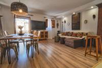 SeaHomes Vacations - Centric Apt 100m Beach and PKG - B&B