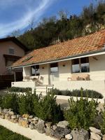 Maison au bord de l'eau Les Roches - Chambres d’hôtes