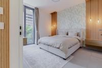Sahab - Stunning 1BR with Terrace at the Bolivard - Ferienwohnung Schardscha
