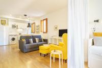 Apartment with Garden View