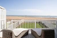 Art Cabin At The Beach - B&B